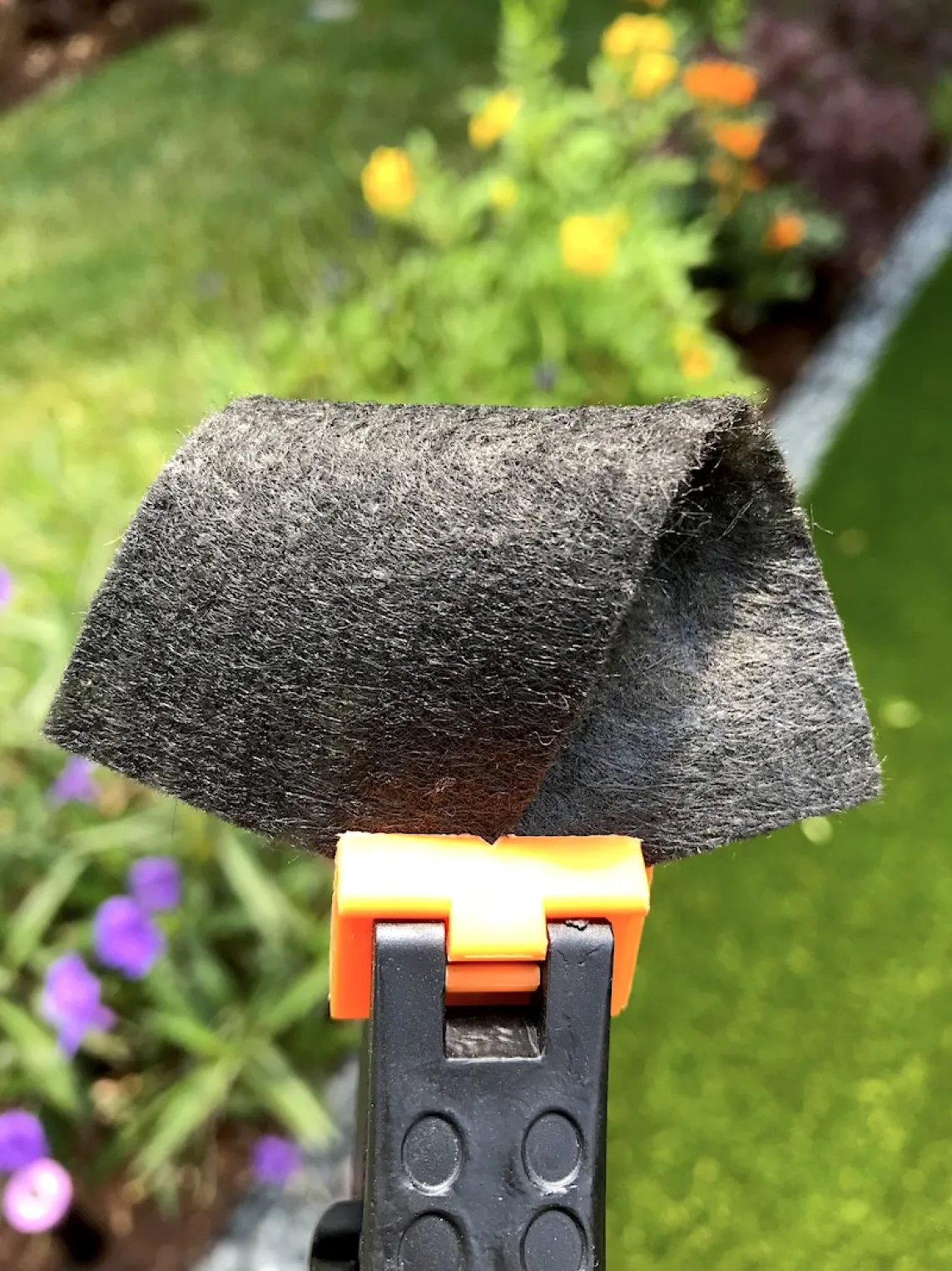 4oz Pond Underlayment Landscape Fabric Dual Side View 2