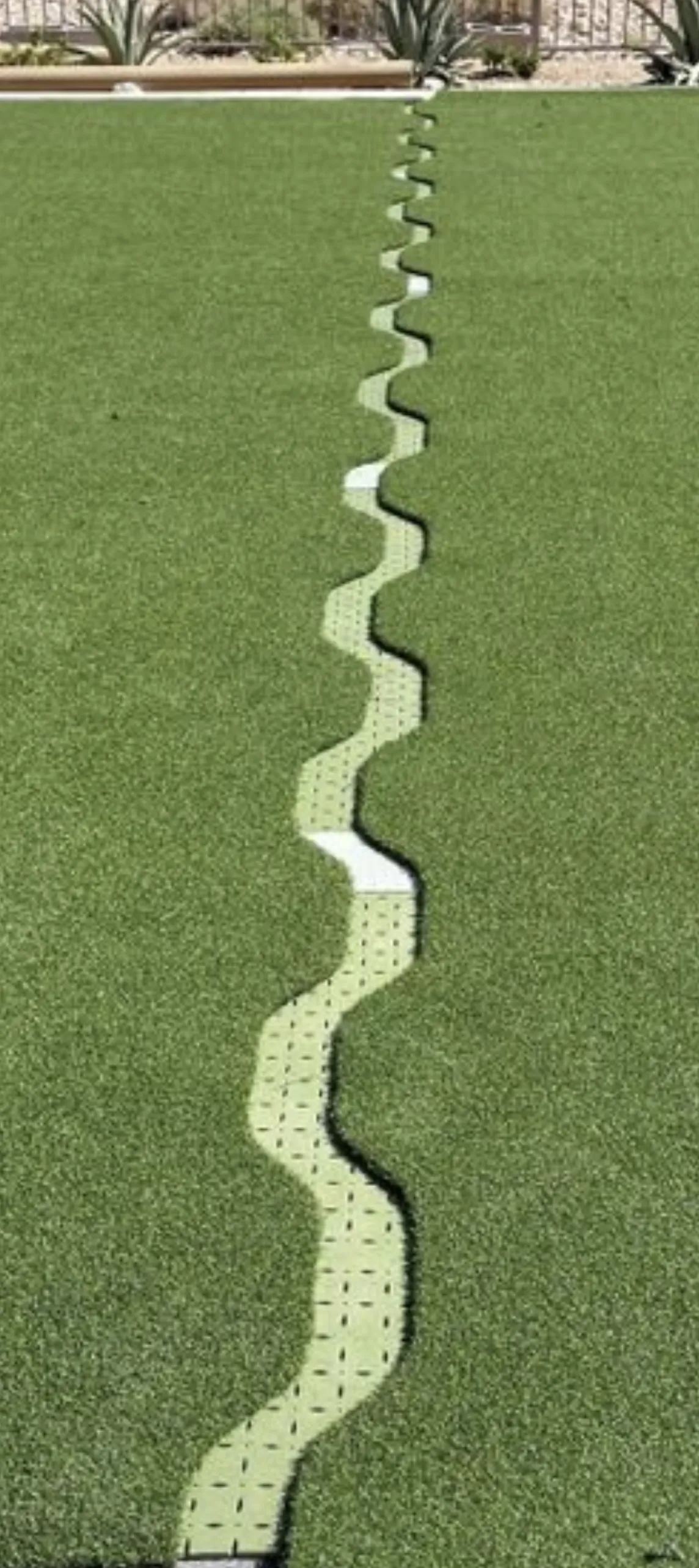 Artificial Turf Putting Green Seam